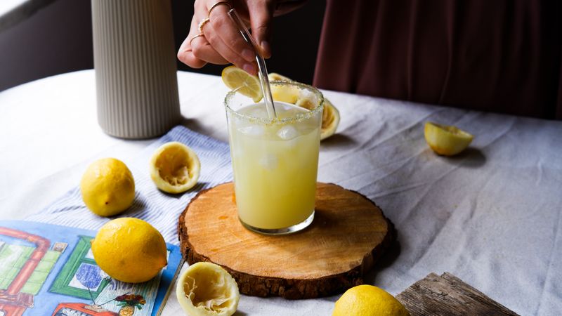Sparkling lemonade drink served fresh